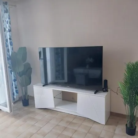 F5 Lumineux Et Moderne Le Confort Parfait Pour Familles Et Couples, * 佩皮尼昂