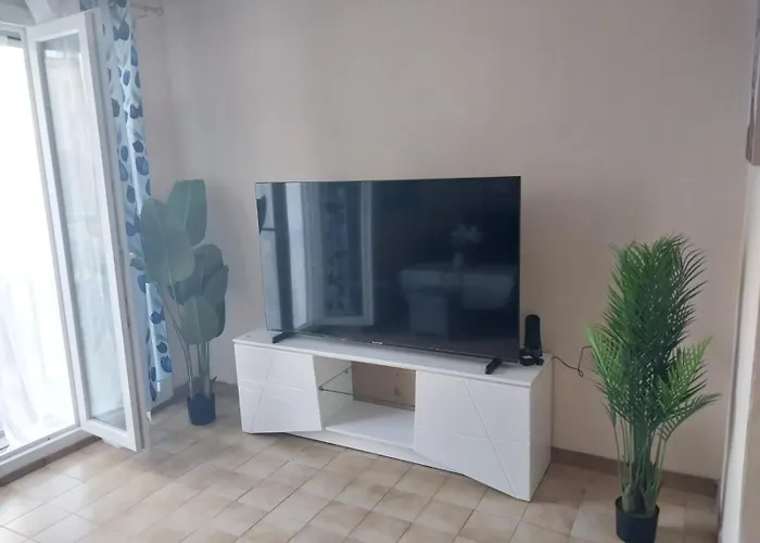 F5 Lumineux Et Moderne Le Confort Parfait Pour Familles Et Couples, * 佩皮尼昂